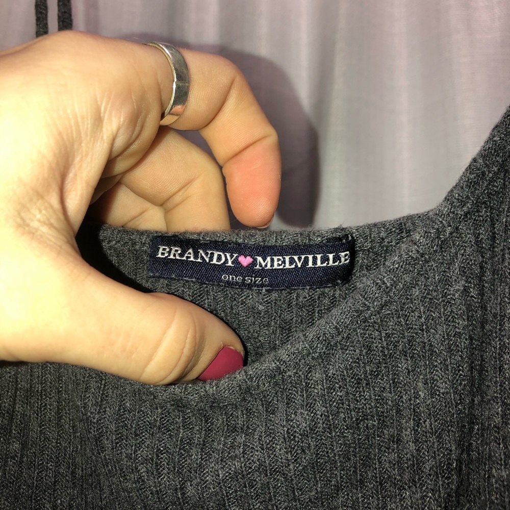 Cropped grey tank top